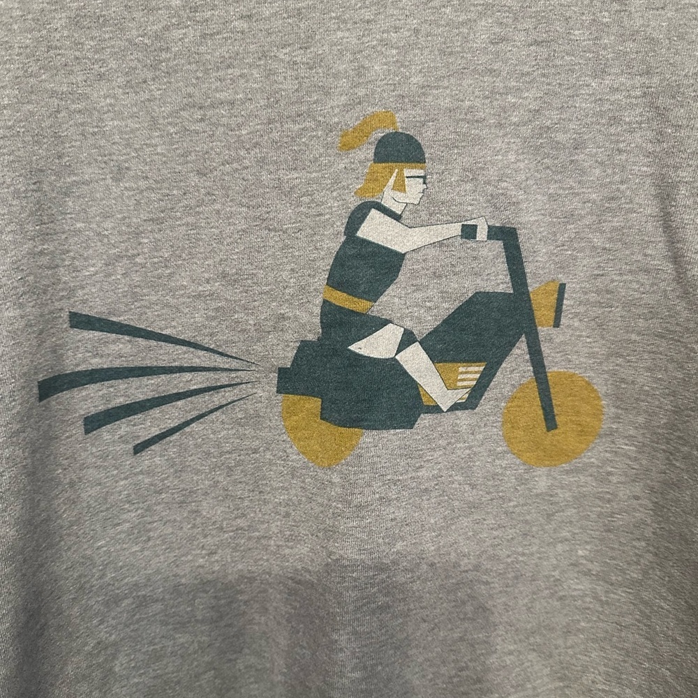 Le Mont St. Michel Roman Centurion on a Moped Sweater Small - Picture 2 of 5